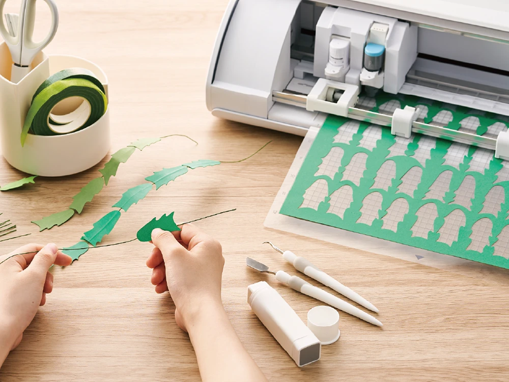 Silhouette CAMEO5で作った葉っぱパーツのペーパークラフト