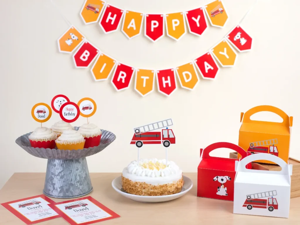 カッティングマシンで作った誕生日パーティー装飾とガーランド