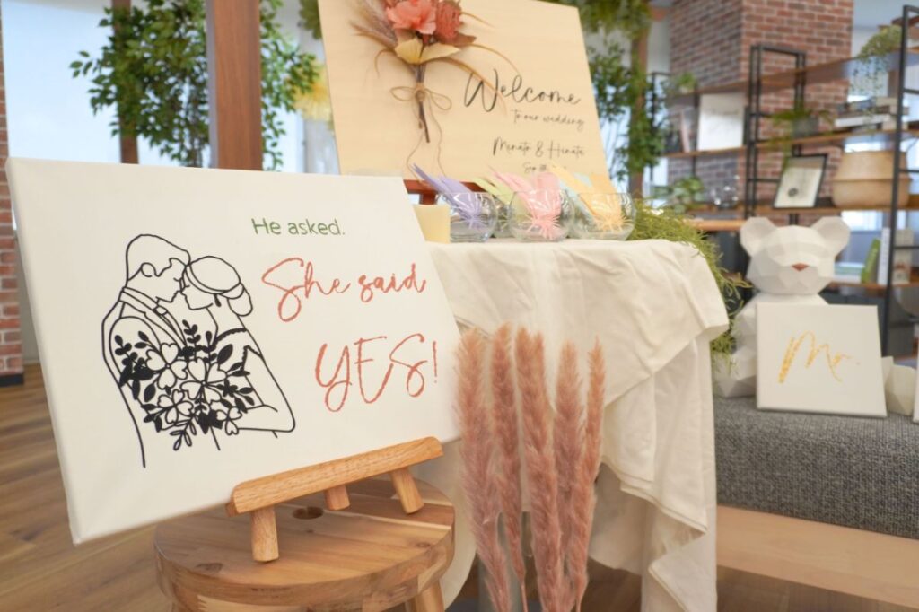 カッティングマシンで作ったウェルカムボードとウェディング装飾